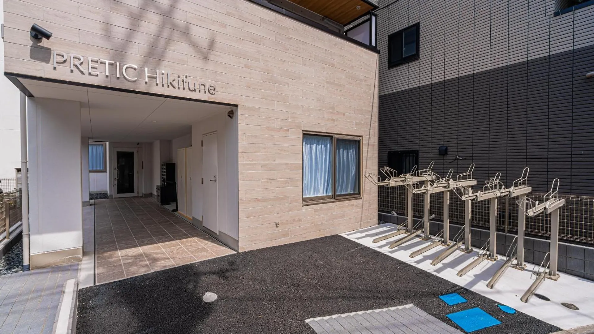 Zaito Tokyo Pretic Hikifune 0*,  Japan